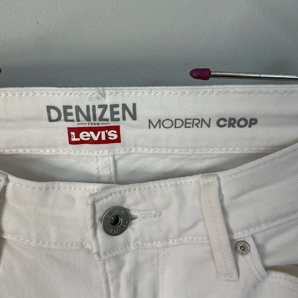Denizen from Levi's White Cropped Jeans size 6 - Picture 3 of 3